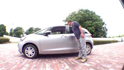 MILF Driving Lessons